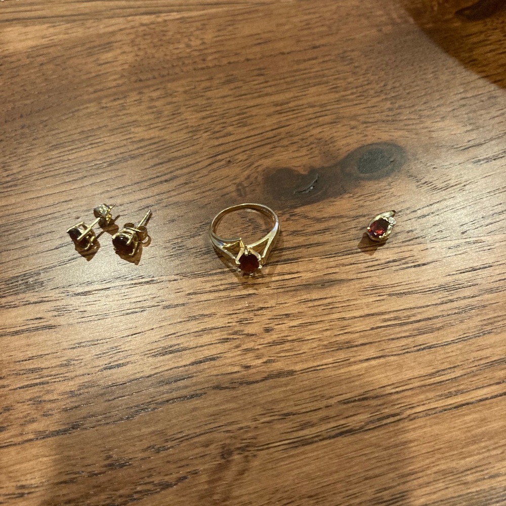 14K red garnet jewelry set